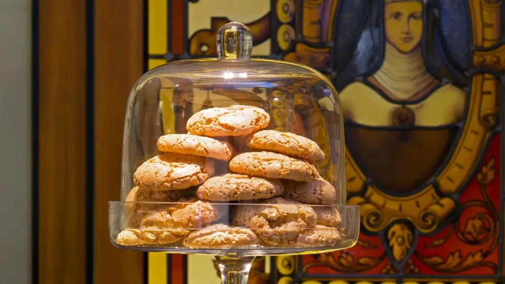 Traditional French Macarons